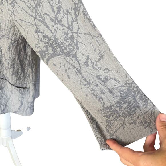 Habitat Clothes to Live In Gray Artsy Open Front Jacket Top Size XL Textured - Picture 6 of 10